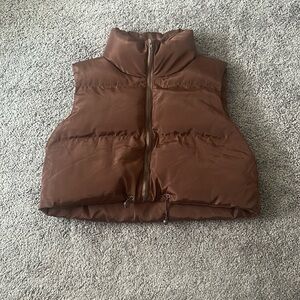 Cropped Puffer Vest